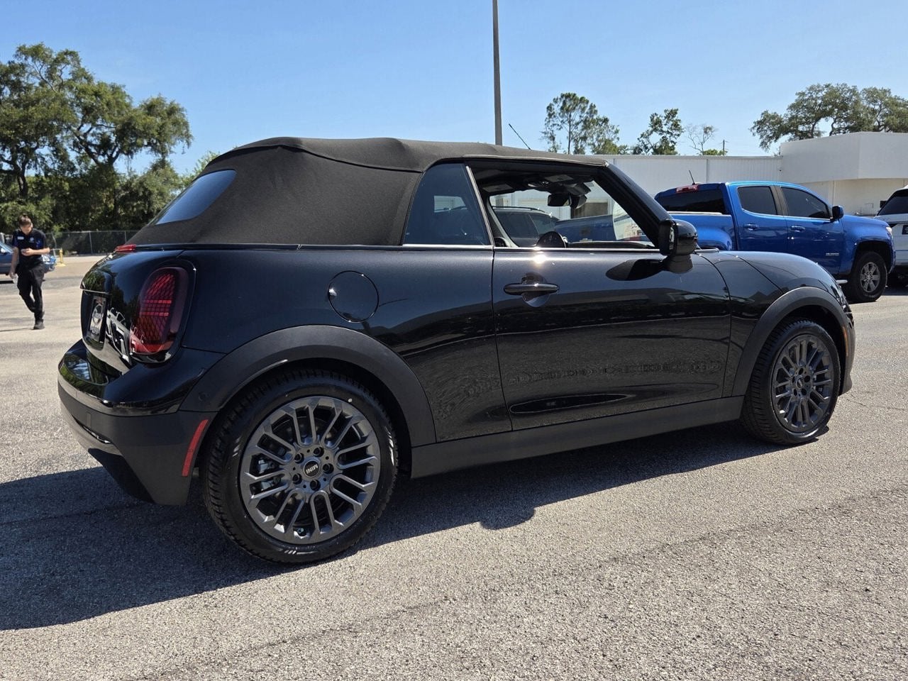 2026 MINI CONVERTIBLE SIGNATURE PLUS