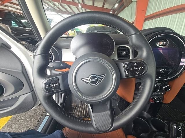 2023 MINI HARDTOP 4 DOOR Cooper