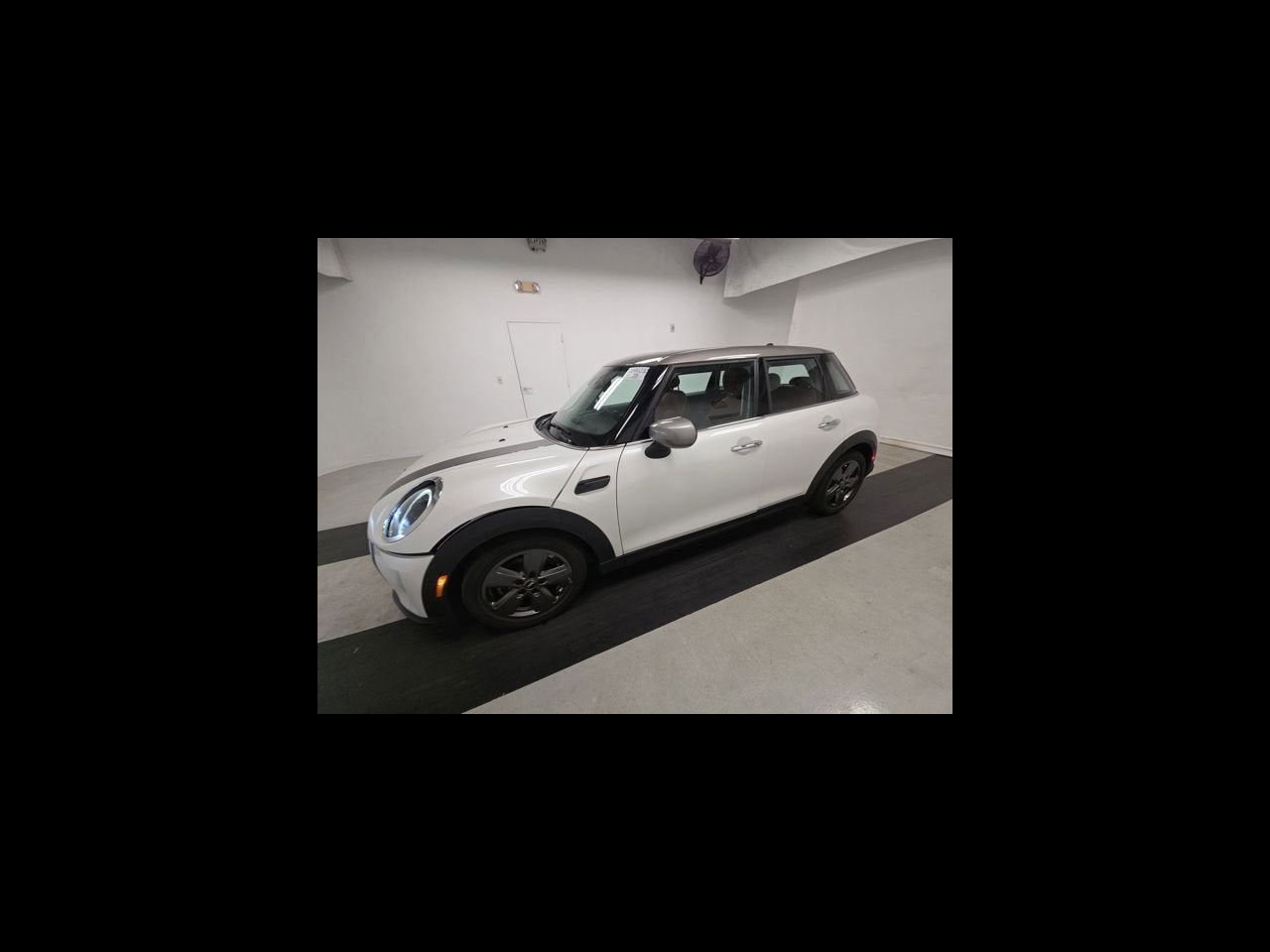 2023 MINI HARDTOP 4 DOOR Cooper