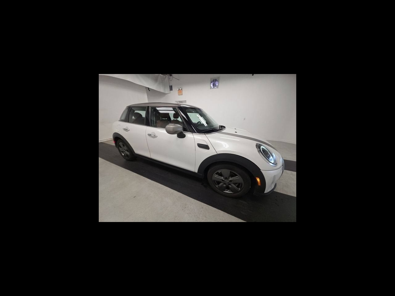 2023 MINI HARDTOP 4 DOOR Cooper