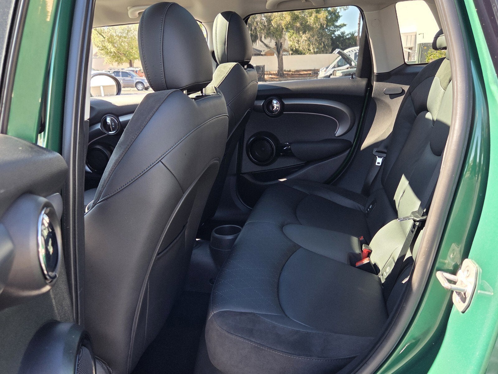 2023 MINI Hardtop 4 Door Signature