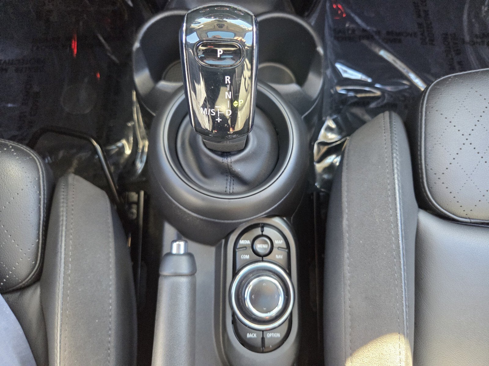 2023 MINI Hardtop 4 Door Signature