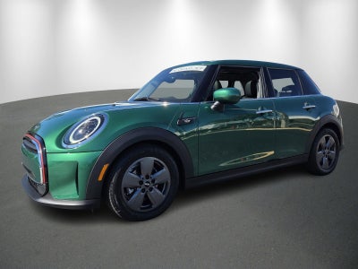 2023 MINI Hardtop 4 Door Signature
