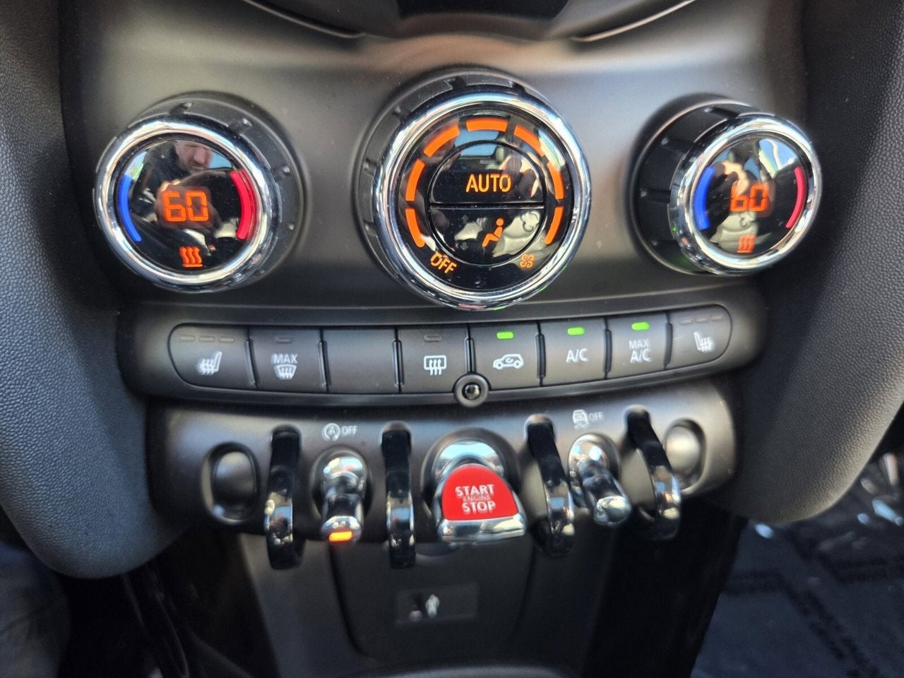 2023 MINI Hardtop 4 Door Signature