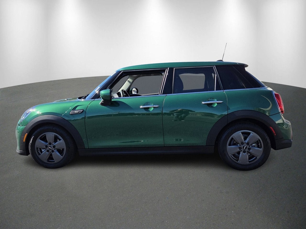 2023 MINI Hardtop 4 Door Signature