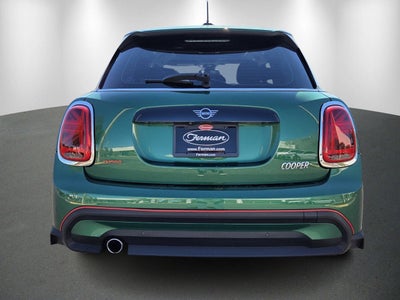 2023 MINI Hardtop 4 Door Signature