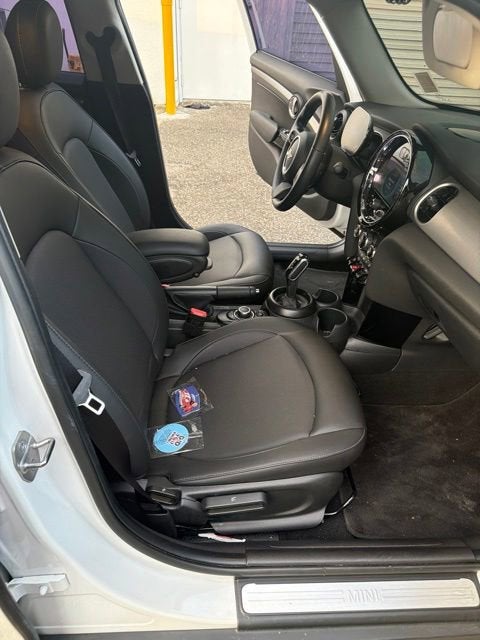 2024 MINI HARDTOP 4 DOOR Cooper