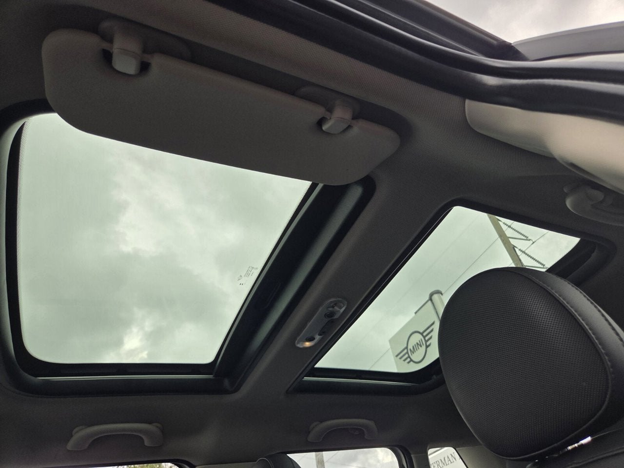 2024 MINI HARDTOP 4 DOOR Cooper