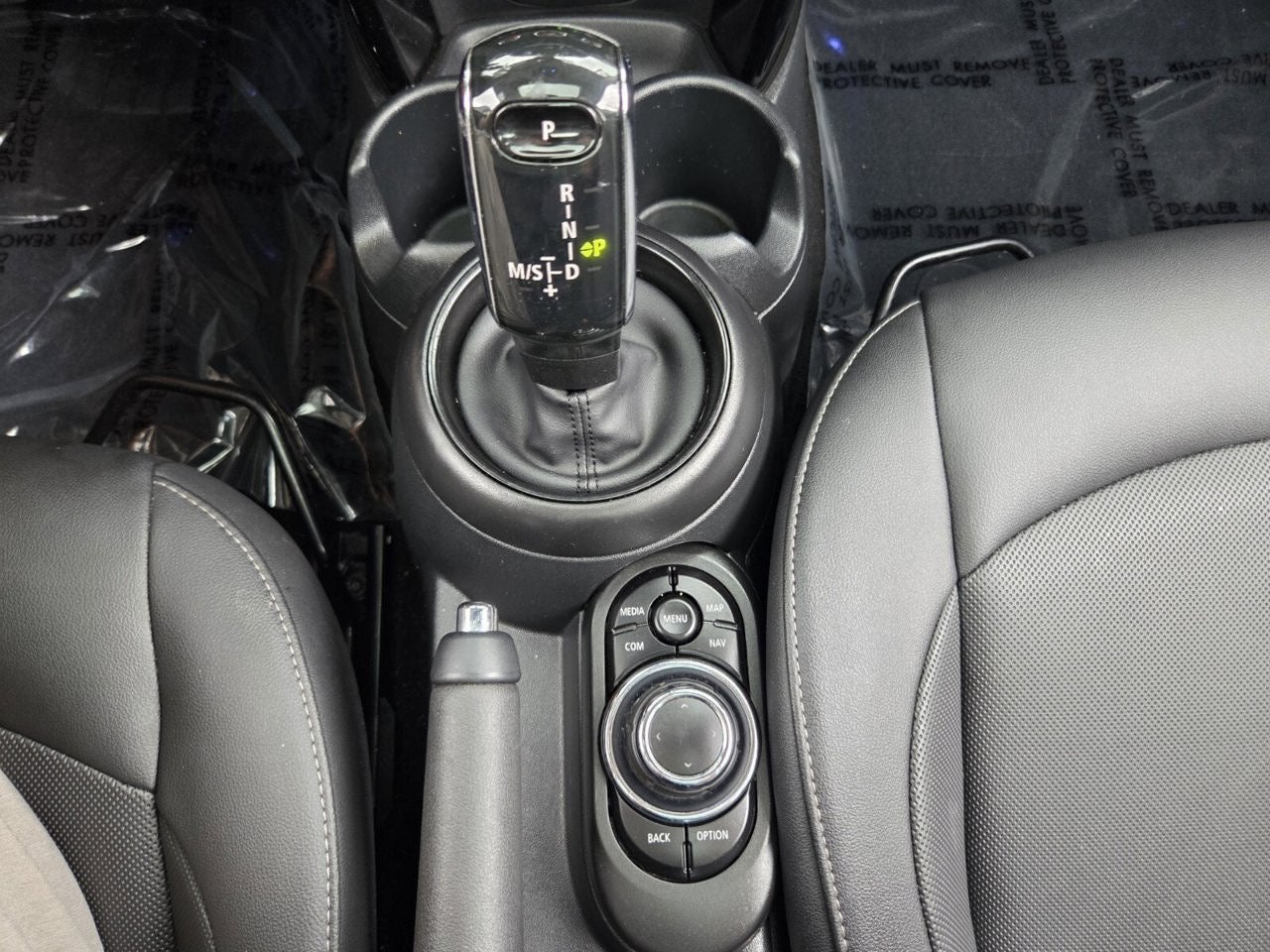 2024 MINI HARDTOP 4 DOOR Cooper