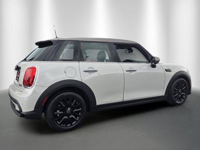 2024 MINI HARDTOP 4 DOOR Cooper