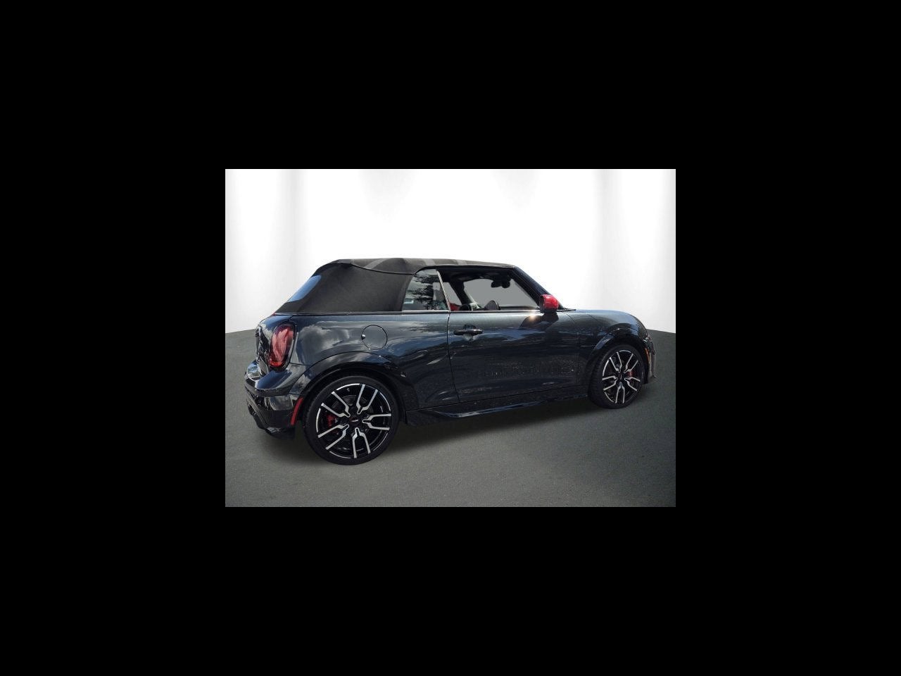 2025 MINI CONVERTIBLE Iconic