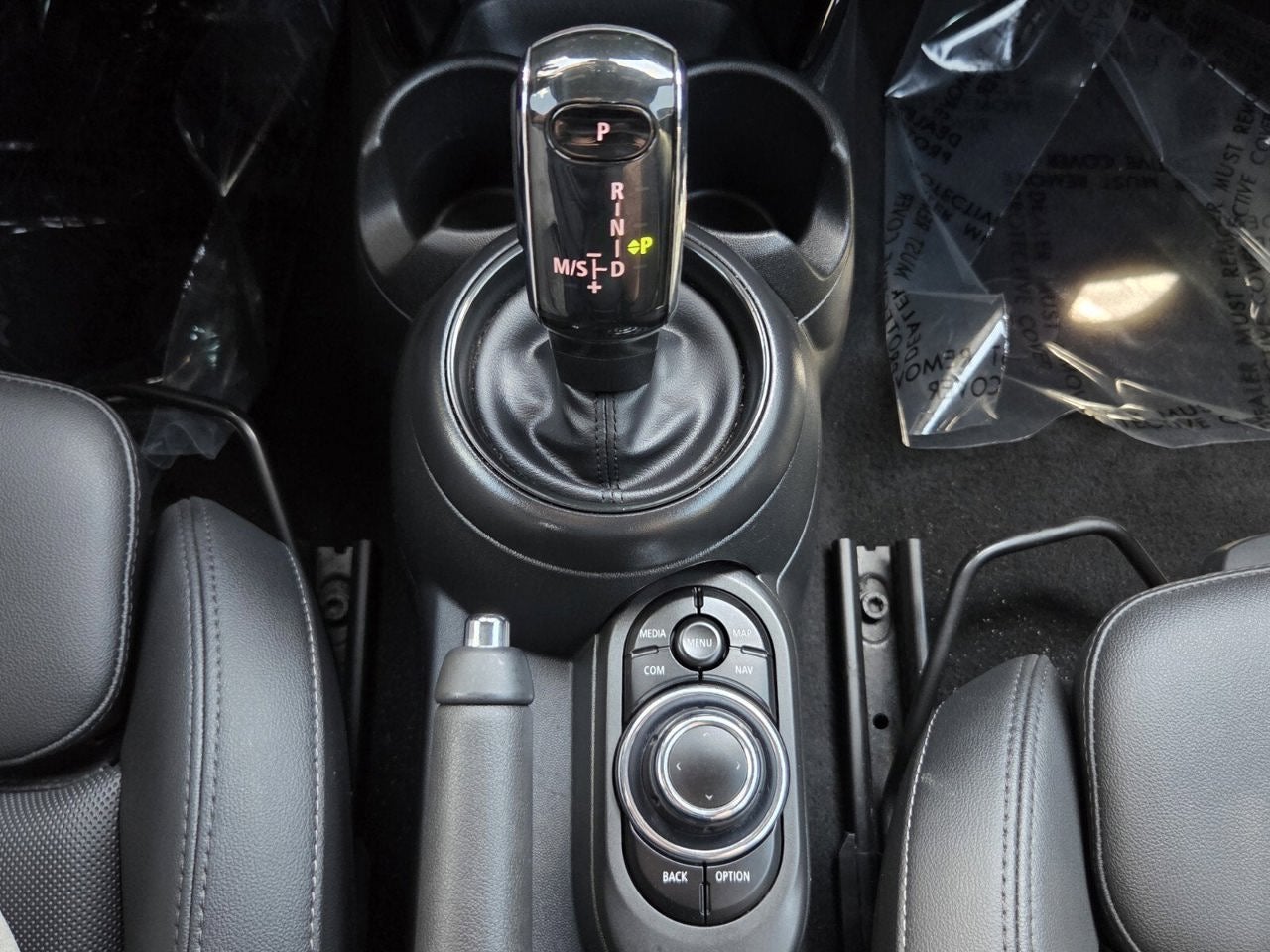 2023 MINI CONVERTIBLE Signature