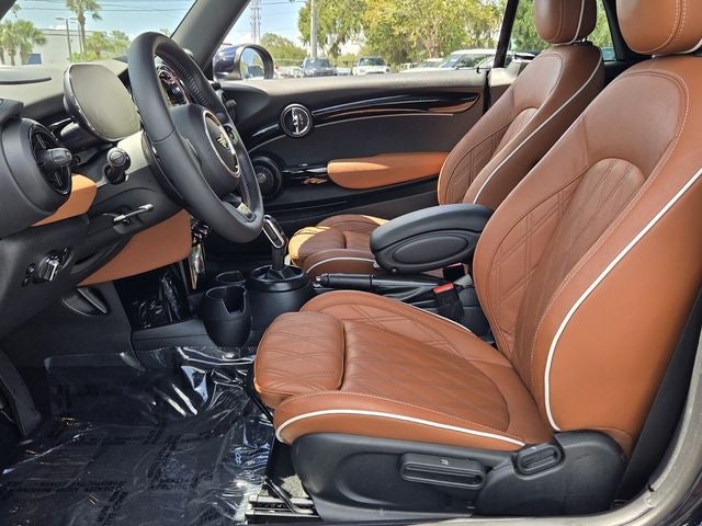 2024 MINI CONVERTIBLE Iconic