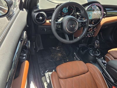 2024 MINI CONVERTIBLE Iconic