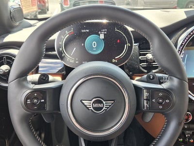 2024 MINI CONVERTIBLE Iconic