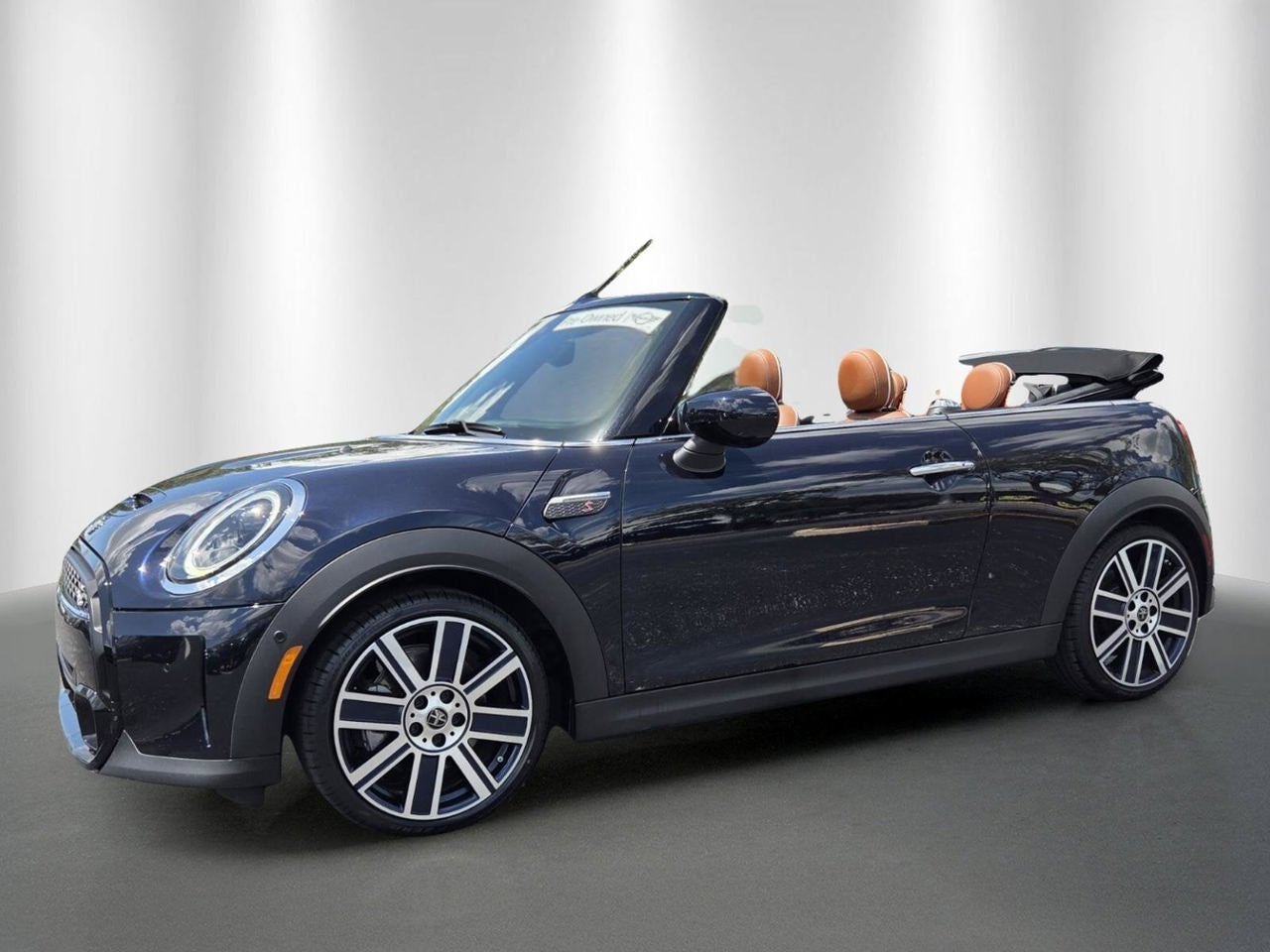 2024 MINI CONVERTIBLE Iconic