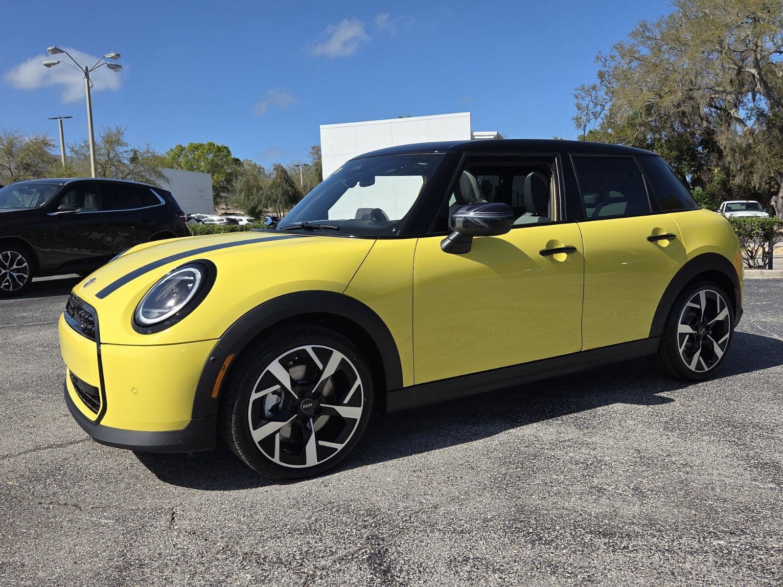 2026 MINI Hardtop 4 Door Cooper Oxford Edition