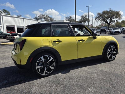 2026 MINI Hardtop 4 Door Cooper Oxford Edition