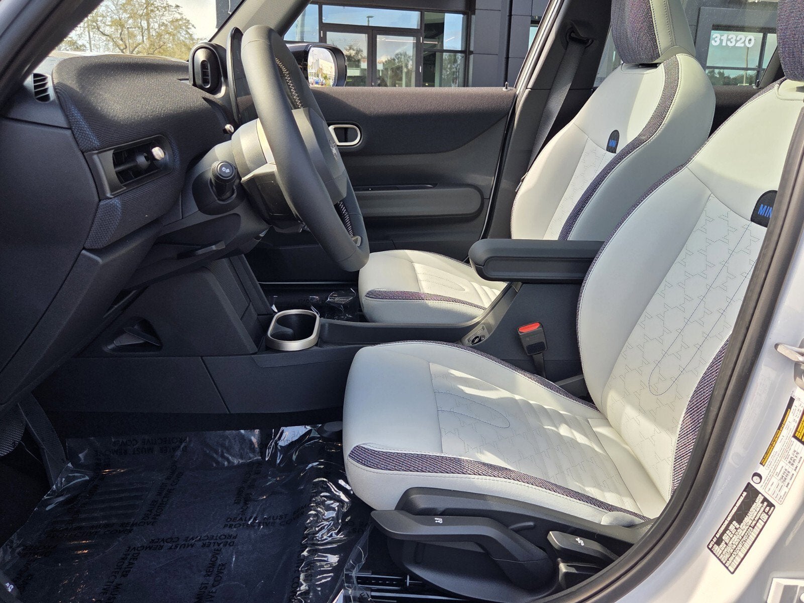 2026 MINI Hardtop 4 Door Cooper Oxford Edition