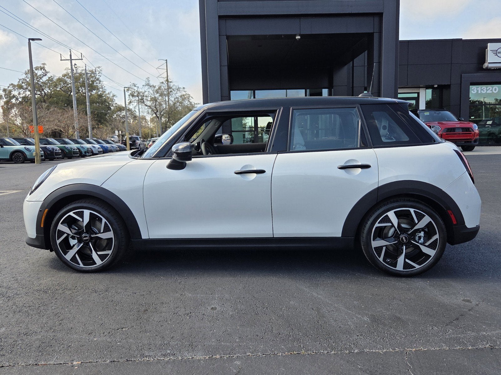 2026 MINI Hardtop 4 Door Cooper Oxford Edition