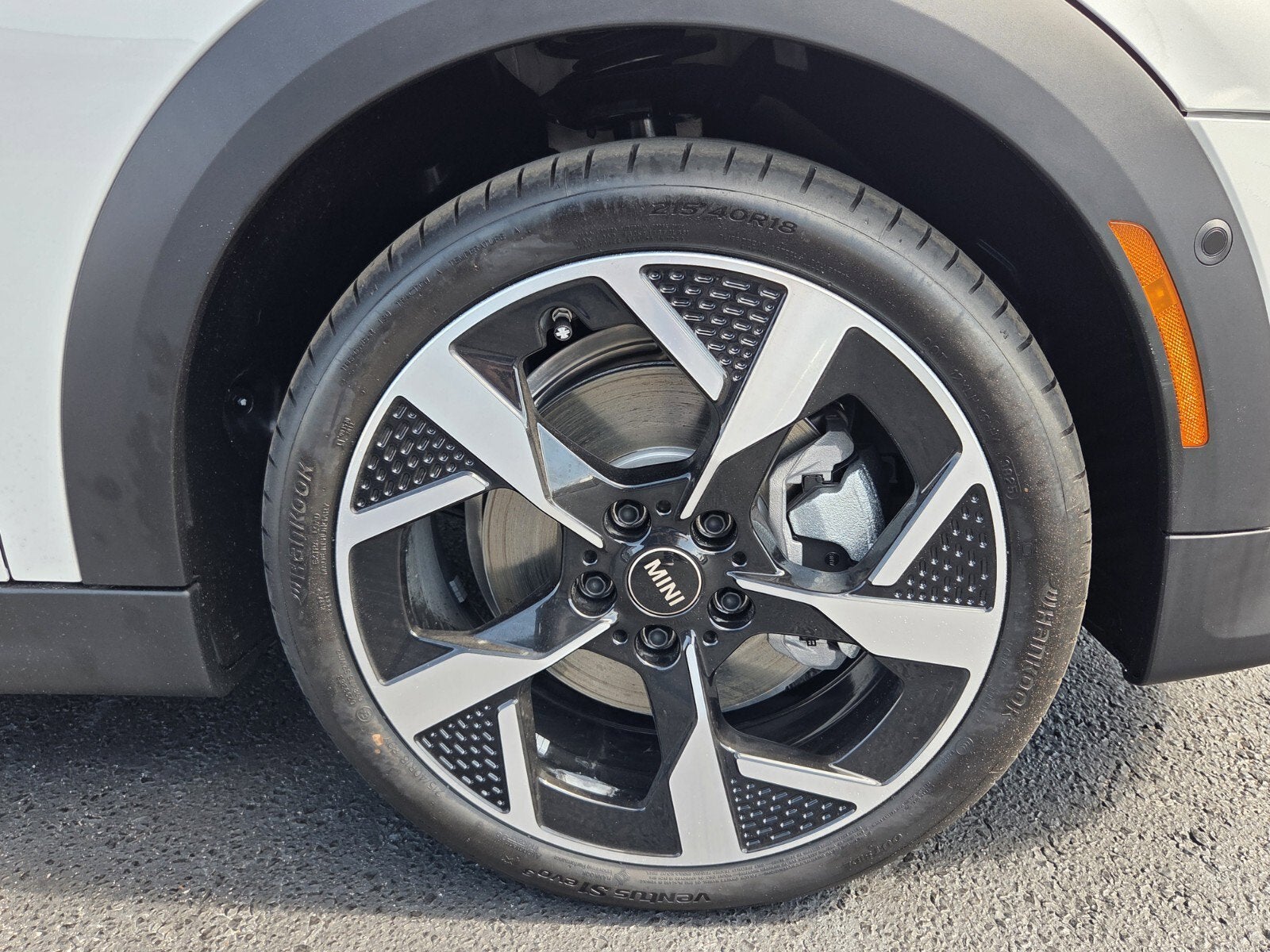 2026 MINI Hardtop 4 Door Cooper Oxford Edition