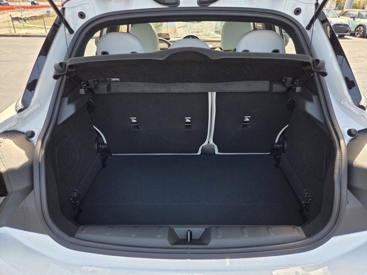 2026 MINI Hardtop 4 Door Cooper Oxford Edition