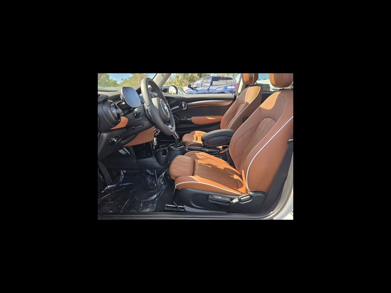 2024 MINI HARDTOP 2 DOOR Iconic