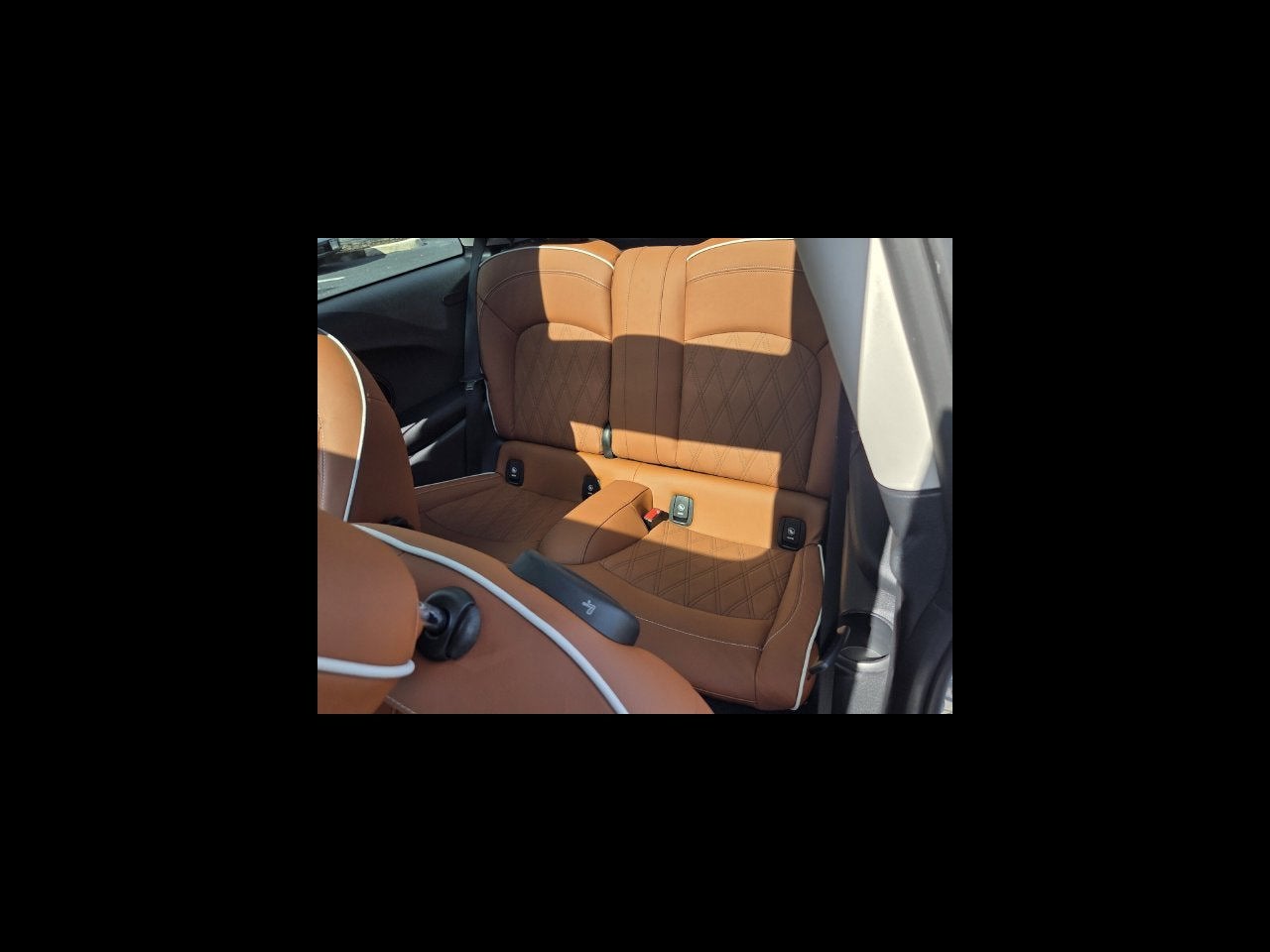 2024 MINI HARDTOP 2 DOOR Iconic