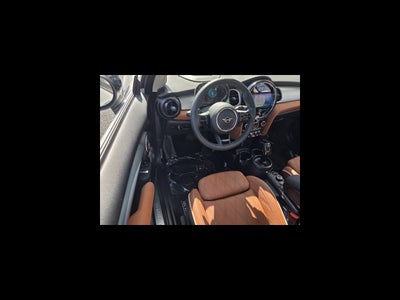 2024 MINI HARDTOP 2 DOOR Iconic