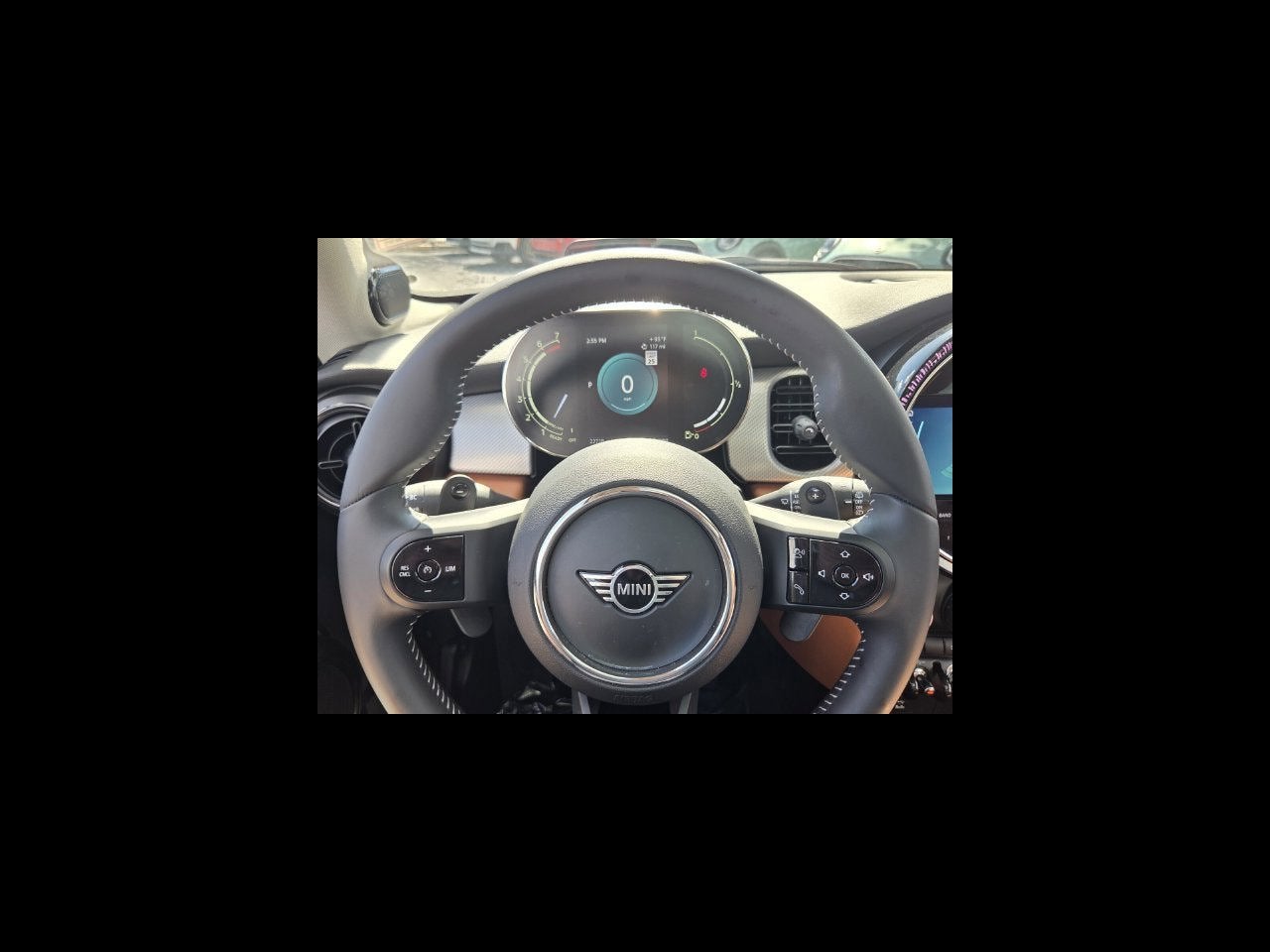 2024 MINI HARDTOP 2 DOOR Iconic