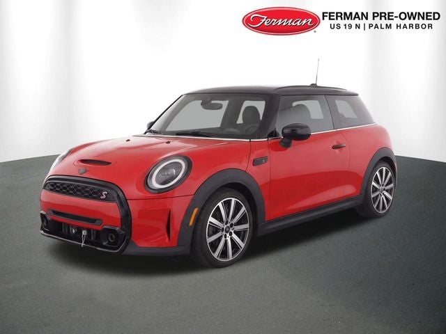 2024 MINI HARDTOP 2 DOOR Iconic