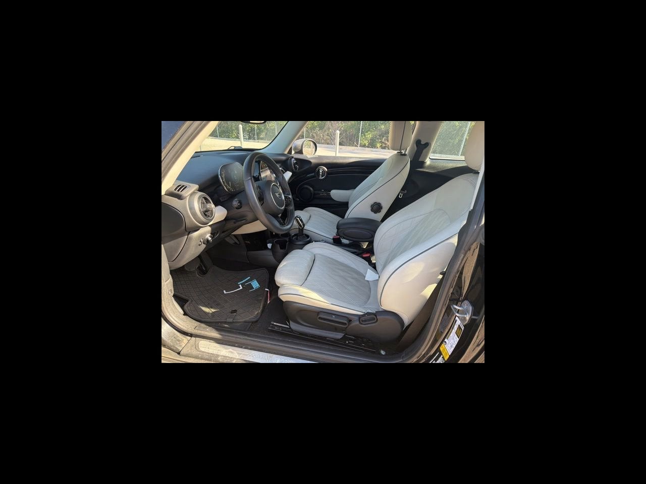 2023 MINI HARDTOP 2 DOOR SIGNATURE