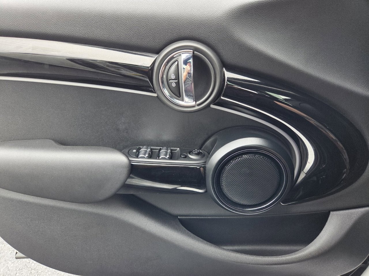 2022 MINI HARDTOP 4 DOOR SIGNATURE