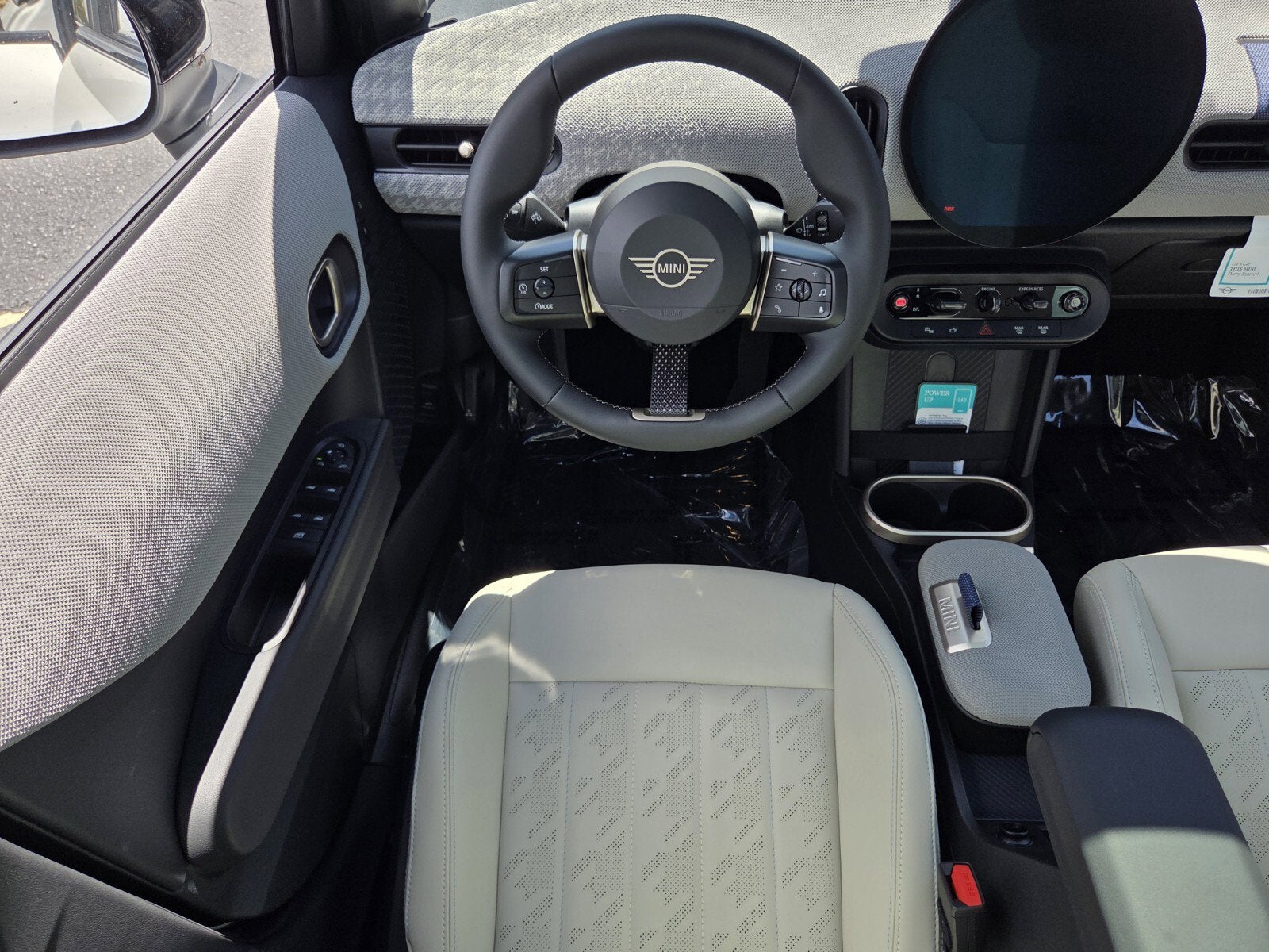 2026 MINI 4 DOOR ICONIC