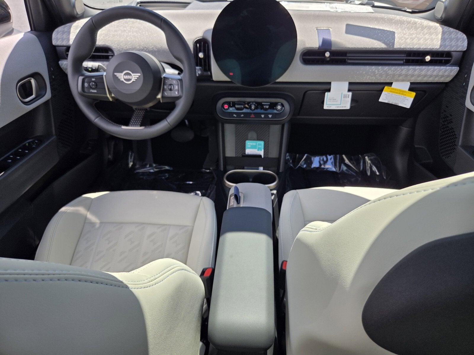 2026 MINI 4 DOOR ICONIC