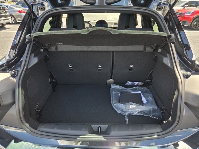 2026 MINI 4 DOOR ICONIC