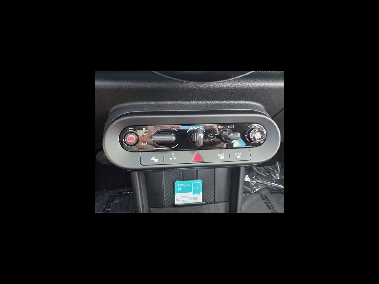 2026 MINI 4 DOOR ICONIC