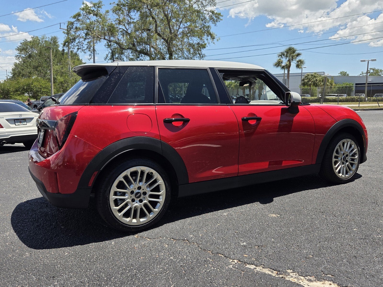 2026 MINI 4 DOOR SIGNATURE PLUS