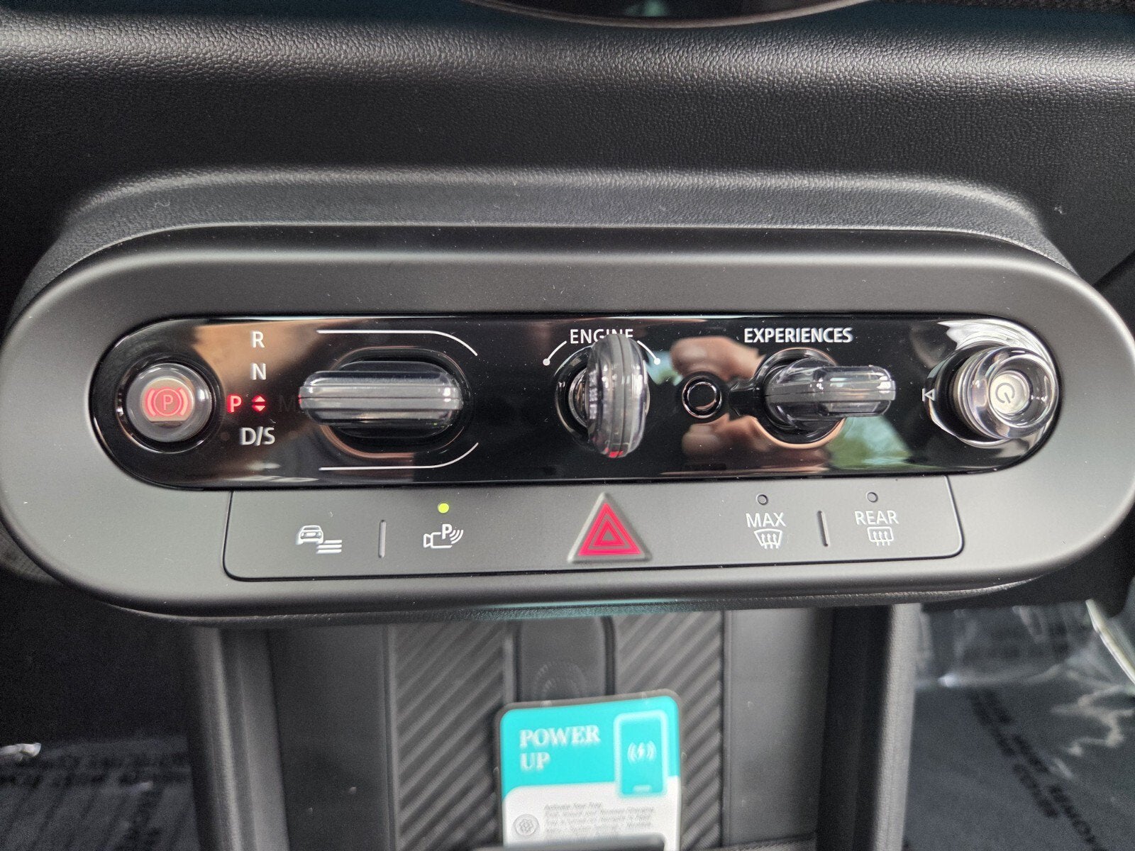 2026 MINI 4 DOOR ICONIC