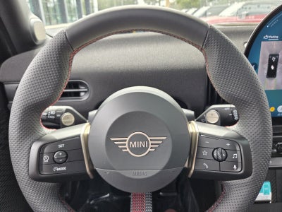 2026 MINI 4 DOOR ICONIC