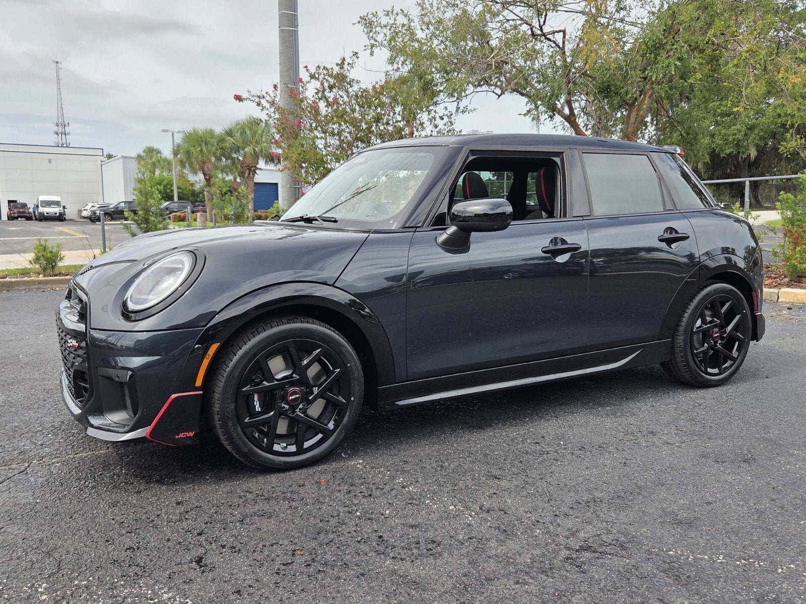 2026 MINI 4 DOOR ICONIC