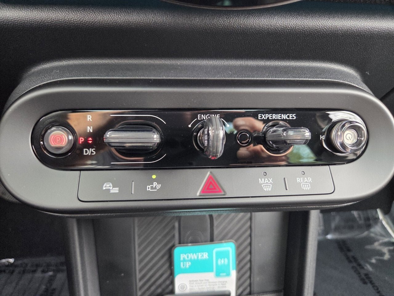 2026 MINI 4 DOOR ICONIC