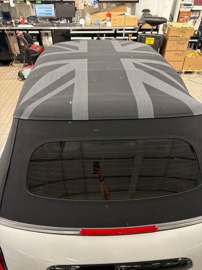 2023 MINI CONVERTIBLE Iconic