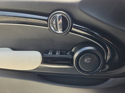 2023 MINI CONVERTIBLE Iconic