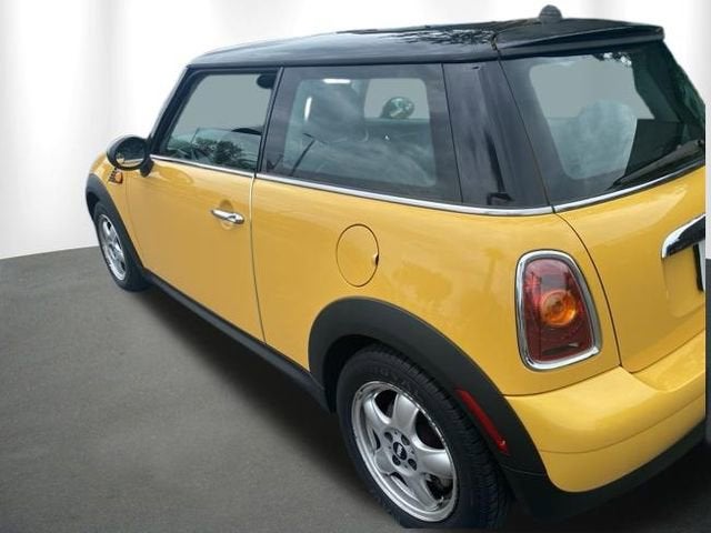 2007 MINI Cooper Hardtop Base