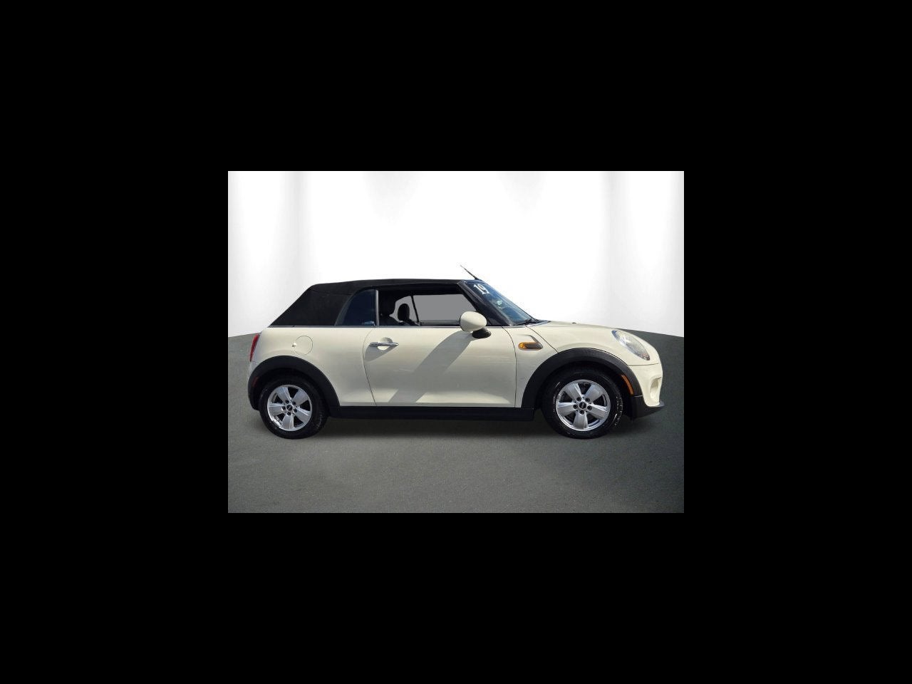 2019 MINI CONVERTIBLE Classic