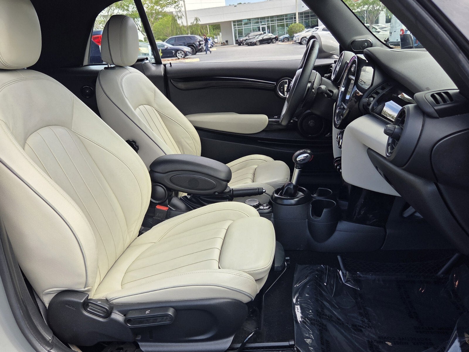 2019 MINI CONVERTIBLE ICONIC