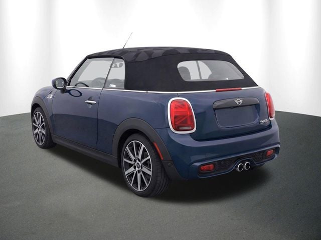 2021 MINI CONVERTIBLE Signature
