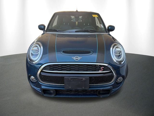 2021 MINI CONVERTIBLE Signature