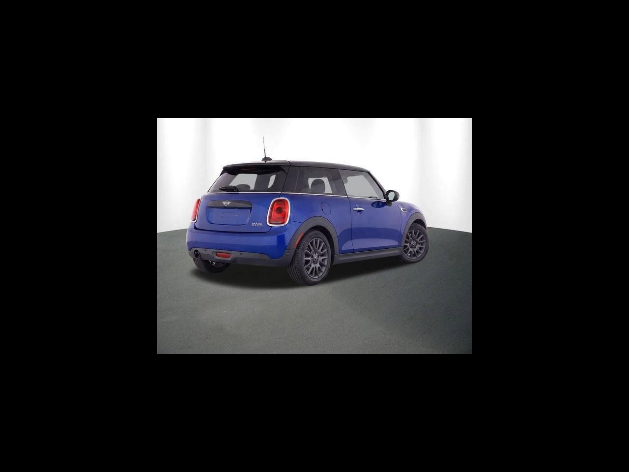2019 MINI HARDTOP 2 DOOR Signature